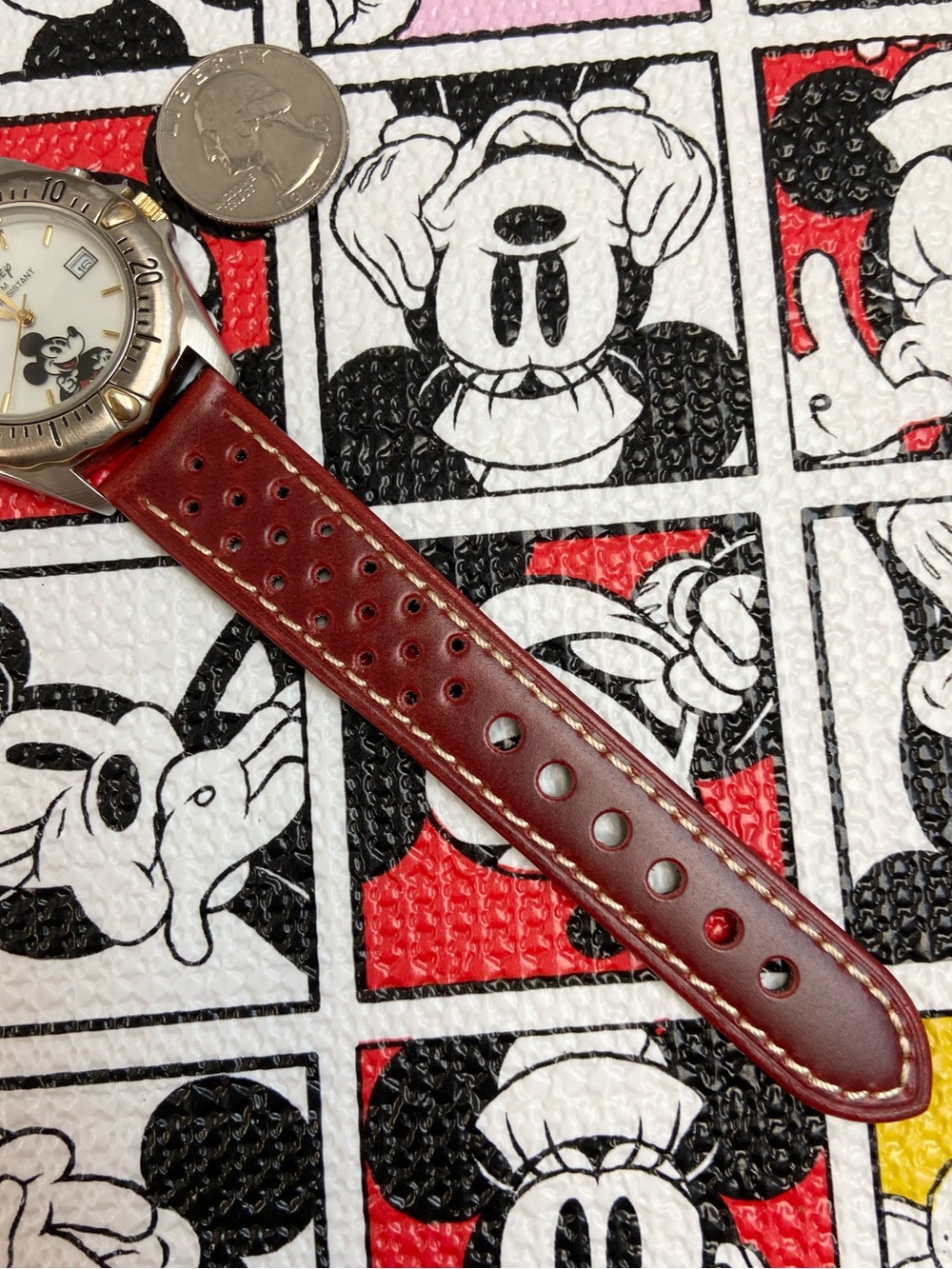 Vintage Disney Time Works Mickey Mouse Watch with Backlight and Rotating Bezel - Picture 14 of 16